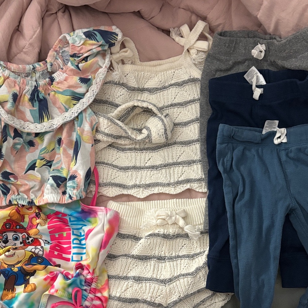 12MO GIRL BUNDLE 13 PIECES for $11